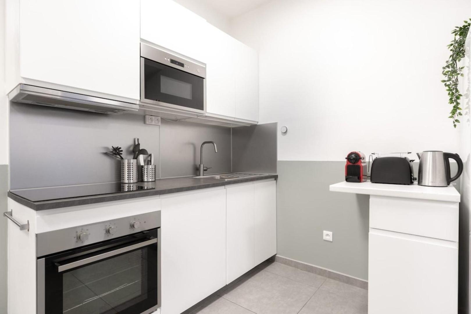 Lille Center - 4 Bedroom Duplex Apartment! Buitenkant foto