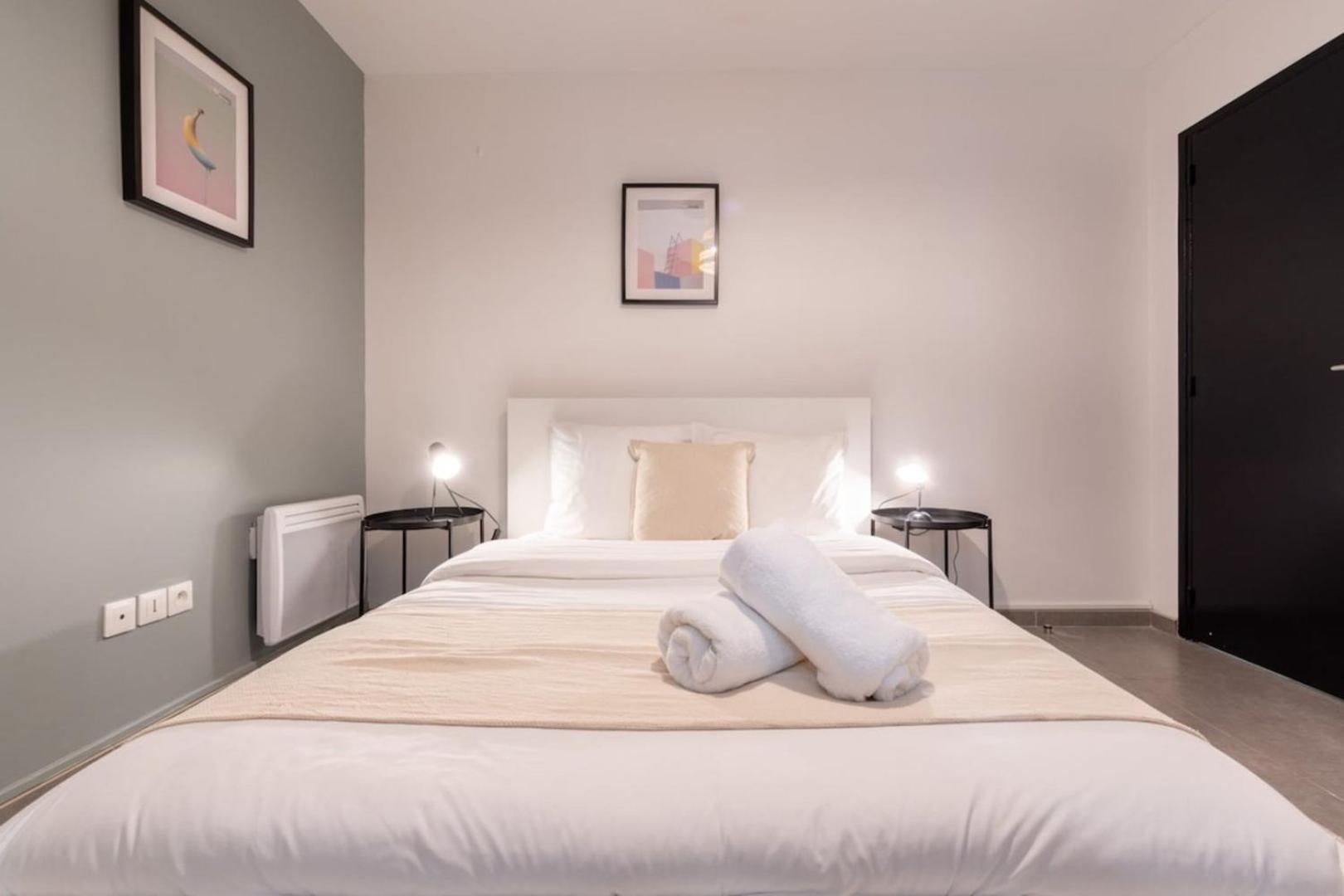 Lille Center - 4 Bedroom Duplex Apartment! Buitenkant foto