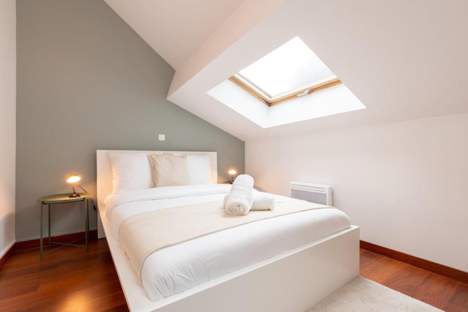 Lille Center - 4 Bedroom Duplex Apartment! Buitenkant foto