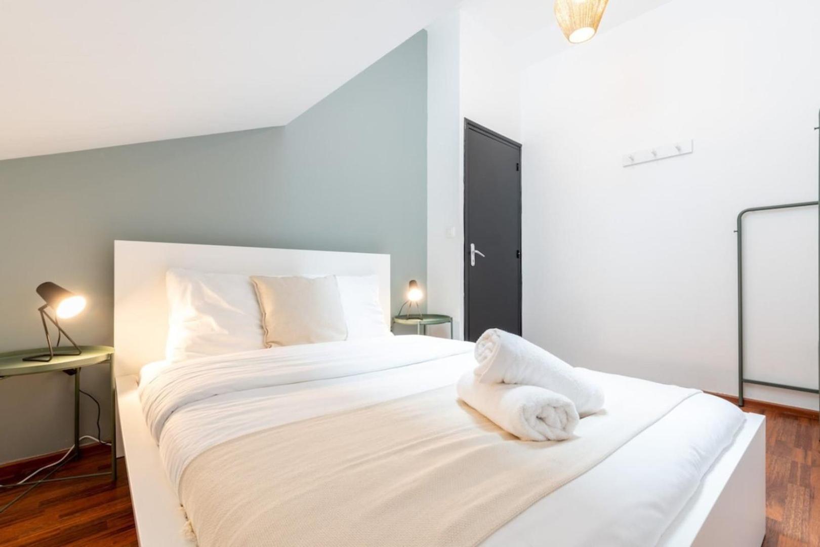 Lille Center - 4 Bedroom Duplex Apartment! Buitenkant foto