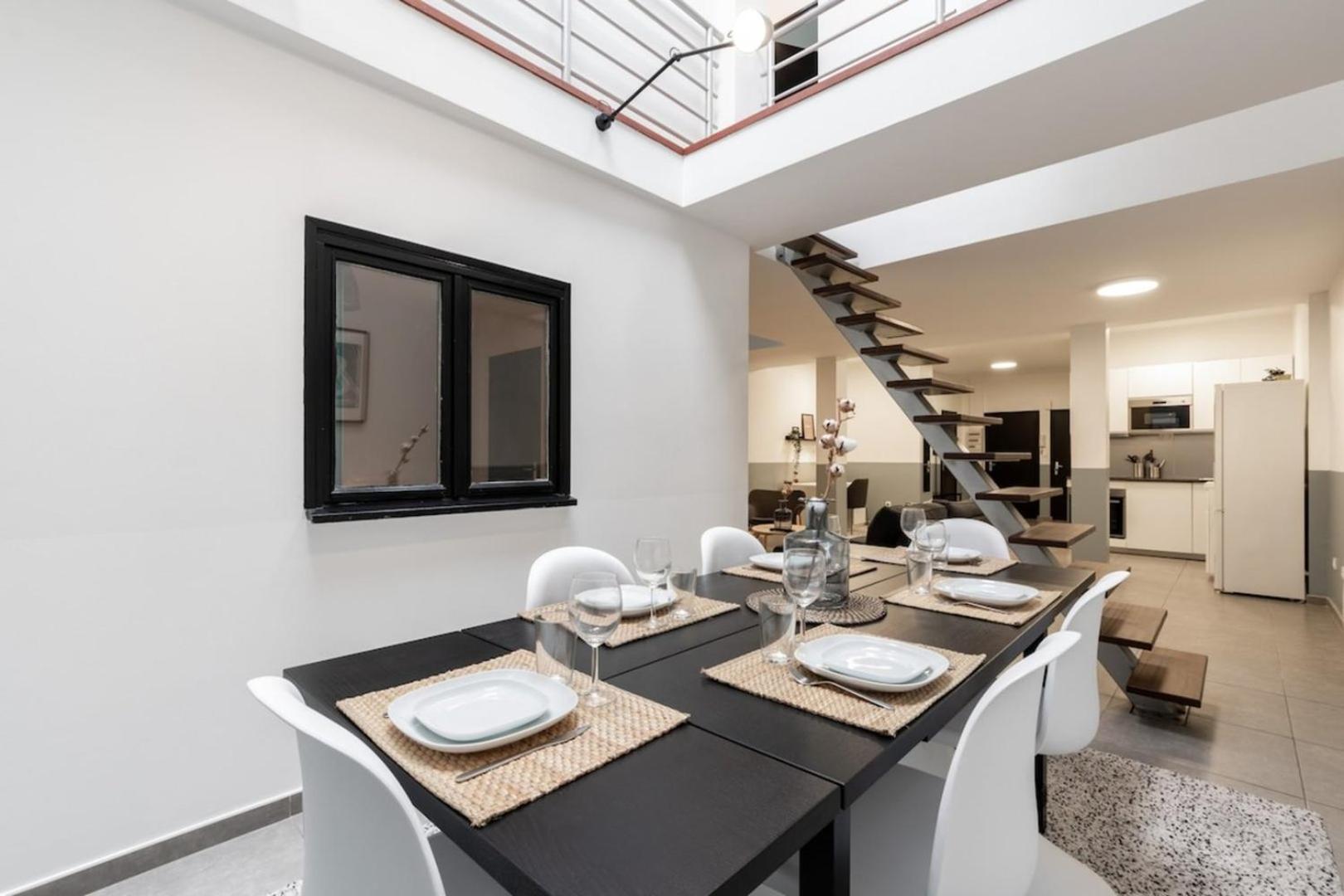 Lille Center - 4 Bedroom Duplex Apartment! Buitenkant foto