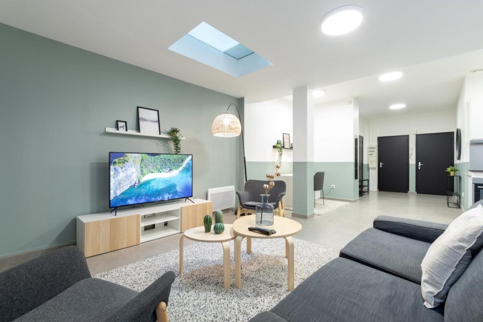 Lille Center - 4 Bedroom Duplex Apartment! Buitenkant foto